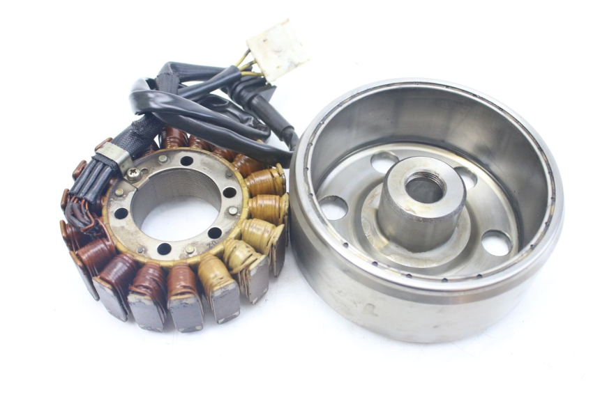 photo de ROTOR STATOR HONDA VFR FI RC46 800 (1998 - 2001) - Points de fixation