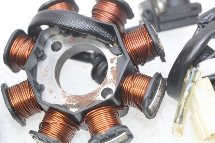 photo de ROTOR STATOR PEUGEOT VIVACITY NEW 4T 50 (2008 - 2017) - Vue produit