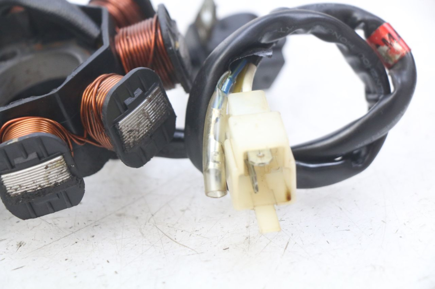 photo de ROTOR STATOR PEUGEOT VIVACITY NEW 4T 50 (2008 - 2017) - État de surface