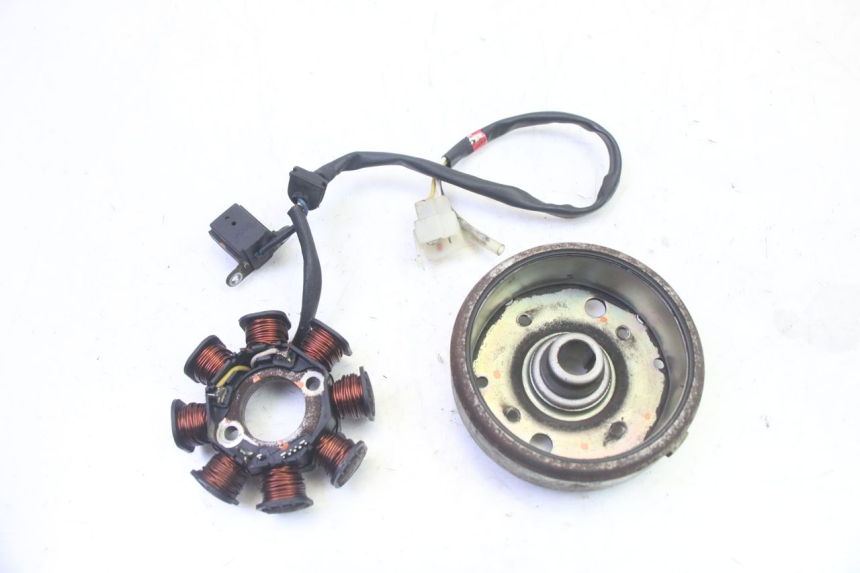 photo de ROTOR STATOR PEUGEOT VIVACITY NEW 4T 50 (2008 - 2017) - Détail de la pièce