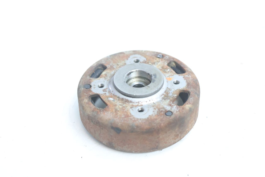 photo de ROTOR STATOR PEUGEOT VIVACITY 50 (2004 - 2009) - Points de fixation