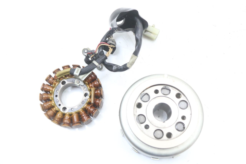 photo de ROTOR STATOR YAMAHA XMAX X-MAX ABS 125 (2017 - 2020) - Détail de la pièce