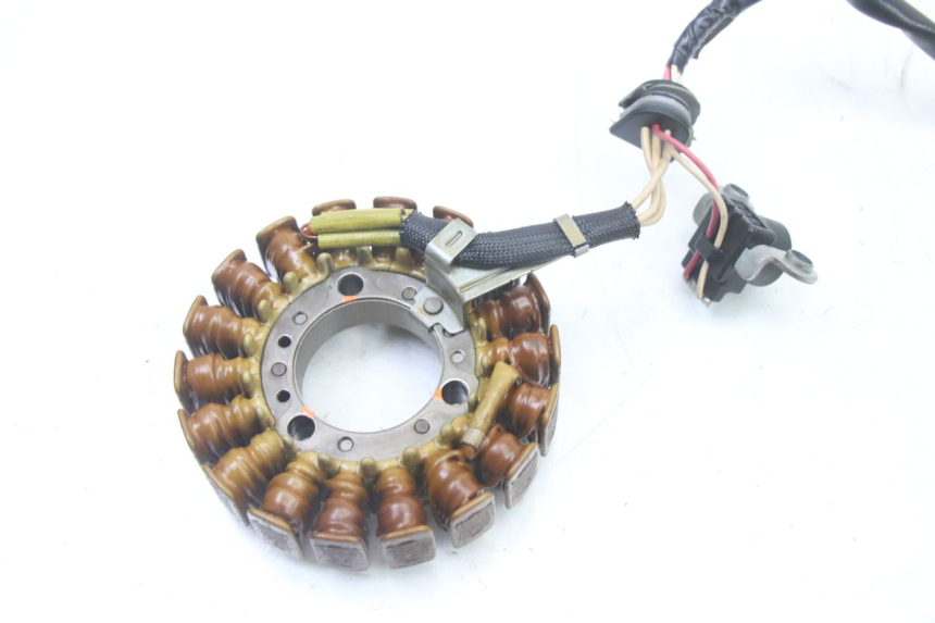 photo de ROTOR STATOR YAMAHA X-MAX XMAX 125 (2010 - 2013) - Détails caractéristiques