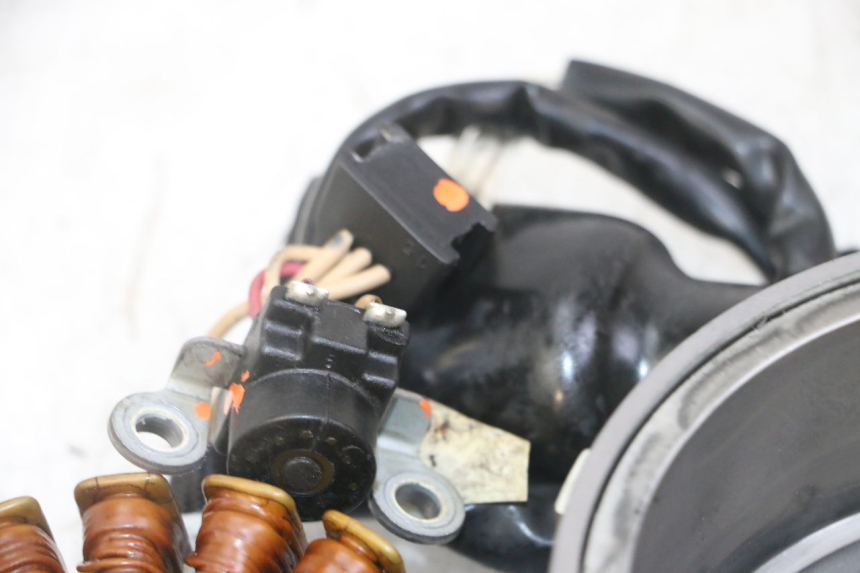 photo de ROTOR STATOR YAMAHA XMAX X-MAX 125 (2006 - 2009) - Autre angle de vue