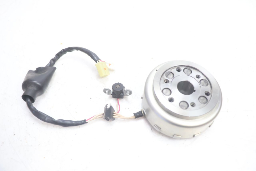 photo de ROTOR STATOR YAMAHA XMAX X-MAX 125 (2006 - 2009) - Zoom état d’usage
