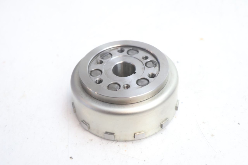photo de ROTOR STATOR YAMAHA XMAX X-MAX 125 (2006 - 2009) - Gros plan technique