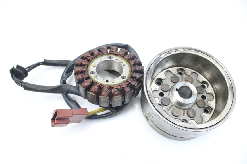 photo de ROTOR STATOR PIAGGIO X9 EVOLUTION 500 (2003 - 2005) - Points de fixation