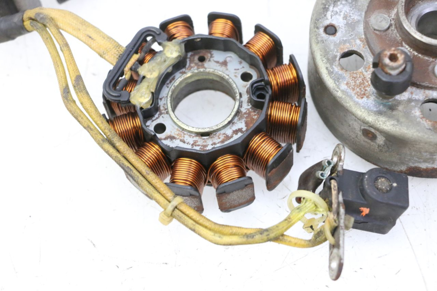 photo de ROTOR STATOR PIAGGIO X9 EVOLUTION 125 (2003 - 2007) - Inspection visuelle