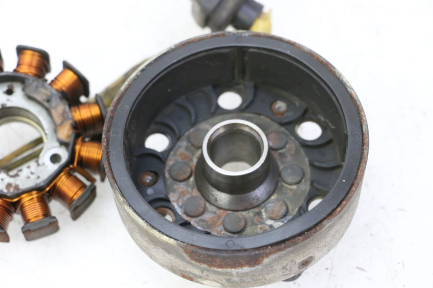 photo de ROTOR STATOR PIAGGIO X9 EVOLUTION 125 (2003 - 2007) - Pièce contrôlée