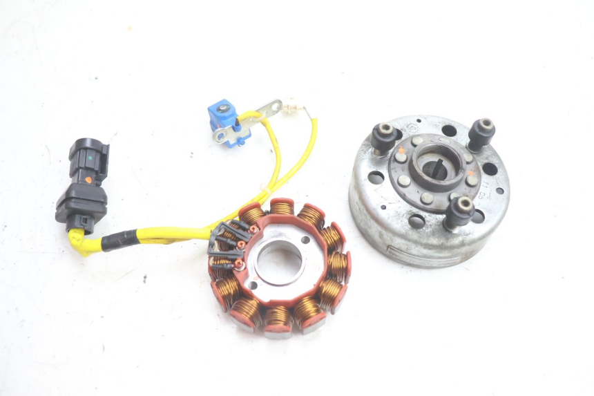 photo de ROTOR STATOR PIAGGIO X9 EVOLUTION 125 (2003 - 2007) - Vue principale