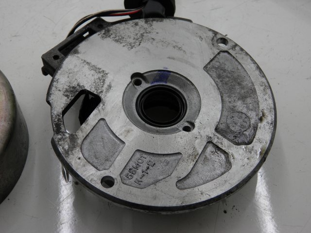 photo de ROTOR STATOR YAMAHA YN NEO'S 50 (1997 - 2004) - Gros plan technique