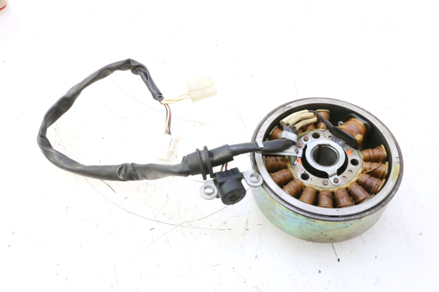 photo de ROTOR STATOR YAMAHA YP MAJESTY 125 (1998 - 2001) - Autre angle de vue