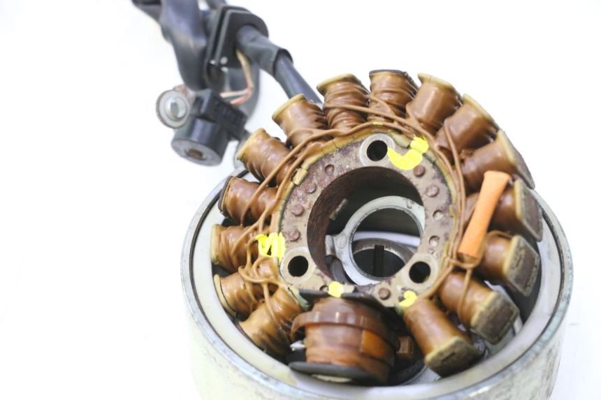 photo de ROTOR STATOR YAMAHA YP MAJESTY 125 (2002 - 2006) - Autre angle de vue