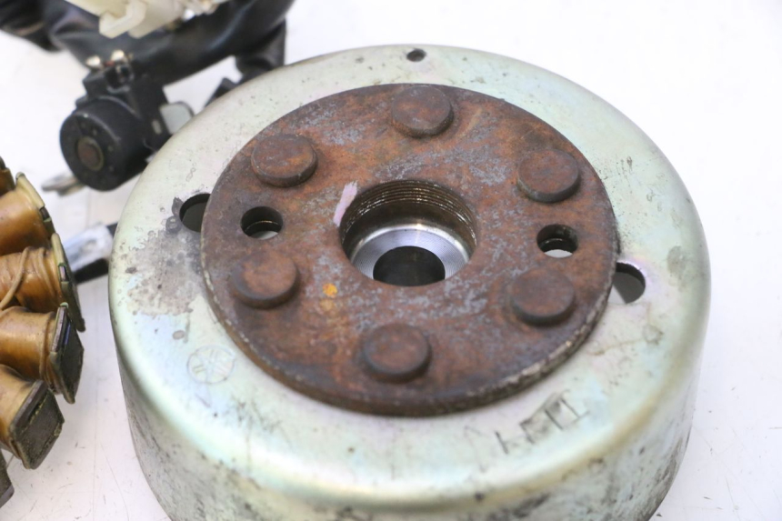 photo de ROTOR STATOR YAMAHA YP MAJESTY 125 (1998 - 2001) - Inspection visuelle