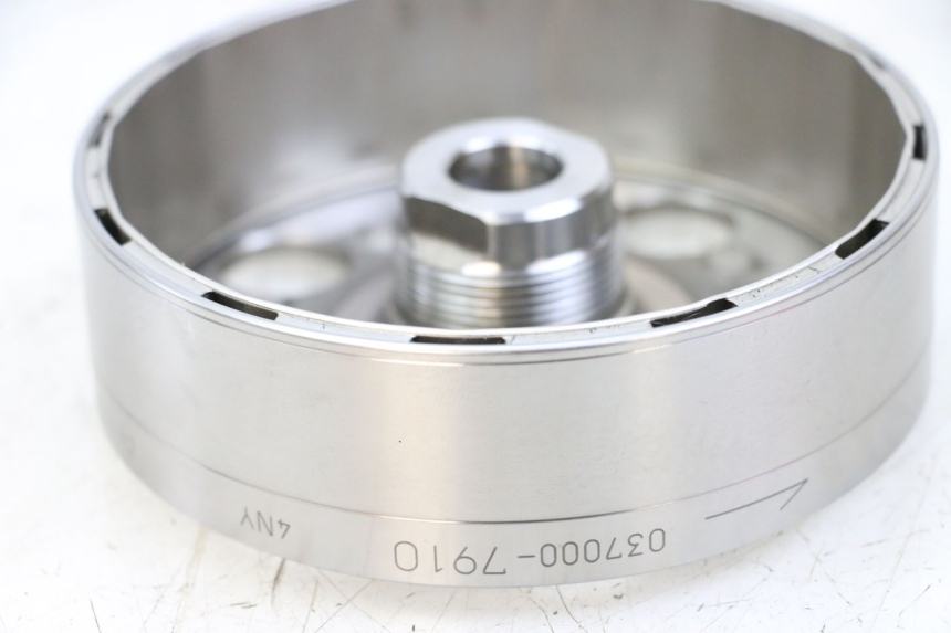 photo de ROTOR SUZUKI GSR 750 (2011 - 2017) - Détail de la pièce