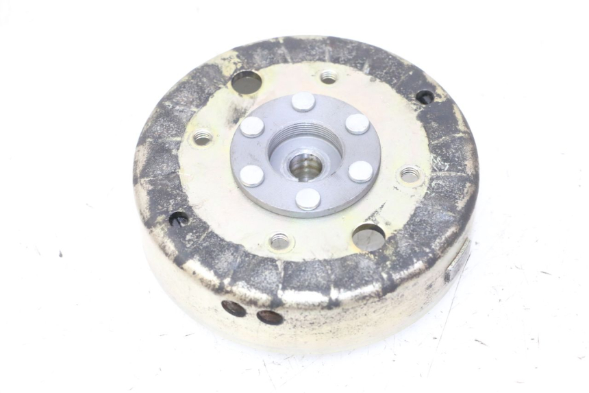 photo de ROTOR PEUGEOT V-CLIC VCLIC 50 (2007 - 2013) - Détail de la pièce