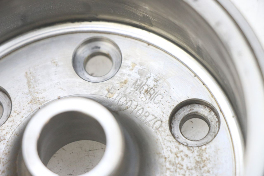 photo de ROTOR YAMAHA X-MAX XMAX 250 (2006 - 2009) - Gros plan technique