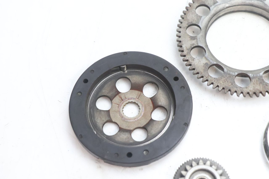 photo de ROUE LIBRE DEMARREUR MBK BOOSTER SPIRIT 50 (1996 - 1999) - Vue d’ensemble