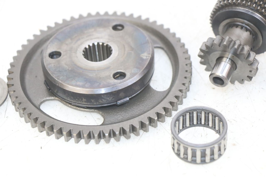 photo de ROUE LIBRE DEMARREUR SUZUKI BURGMAN 650 (2002 - 2004) - Gros plan technique