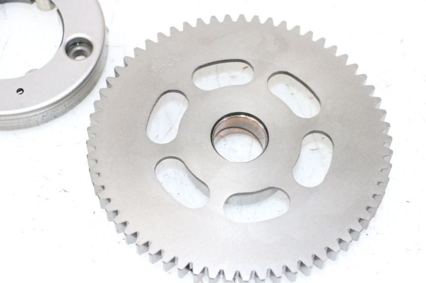 photo de ROUE LIBRE DEMARREUR SUZUKI BURGMAN 125 (2007 - 2014) - Autre angle de vue