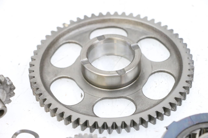 photo de ROUE LIBRE DEMARREUR SUZUKI BURGMAN EXECUTIVE ABS 650 (2006 - 2012) - Marquages et références