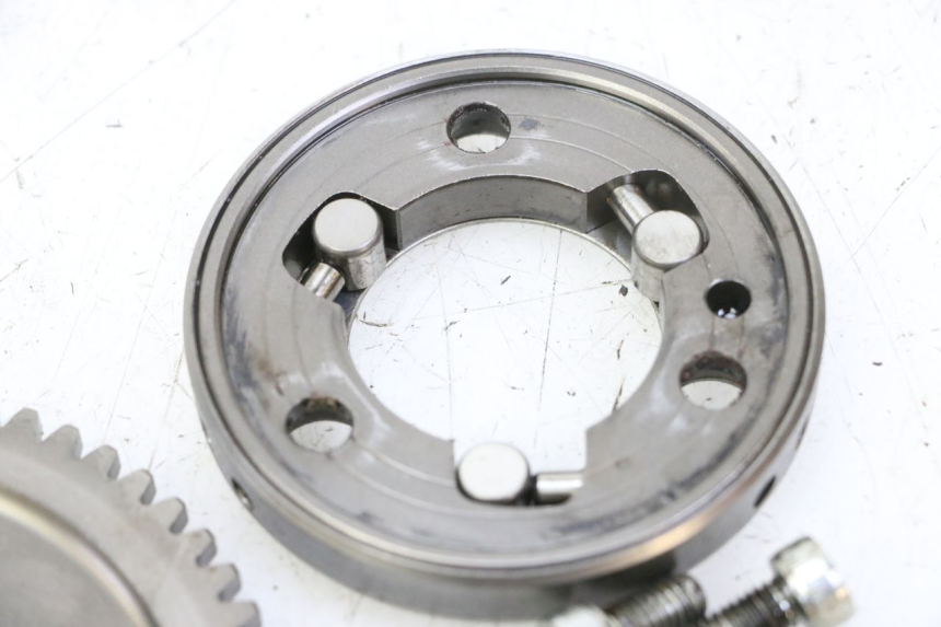 photo de ROUE LIBRE DEMARREUR KYMCO GRAND DINK 125 (2008 - 2014) - État de surface