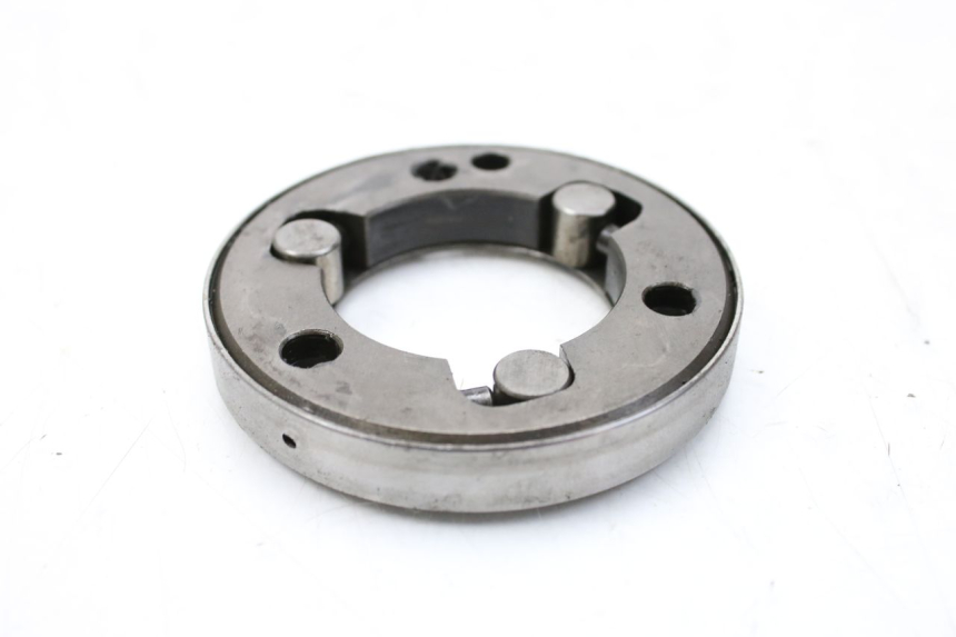 photo de ROUE LIBRE DEMARREUR SYM HUSKY 125 (1999 - 2005) - Gros plan technique