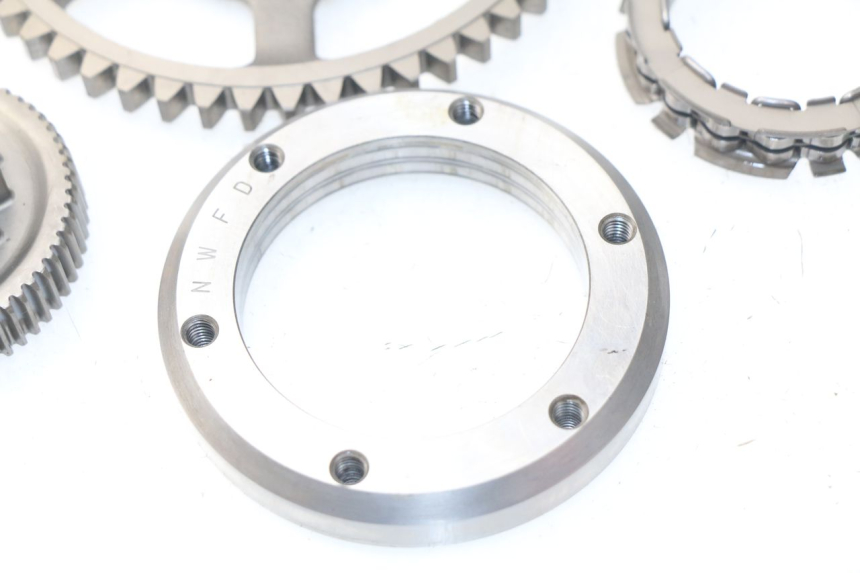 photo de ROUE LIBRE DEMARREUR HONDA NSS EX FORZA 250 (2005 - 2013) - Autre angle de vue