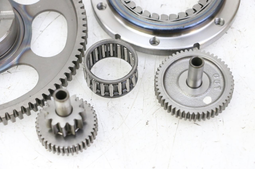 photo de ROUE LIBRE DEMARREUR HONDA NTV DEAUVILLE 650 (2001 - 2006) - Points de fixation