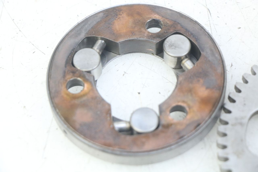 photo de ROUE LIBRE DEMARREUR YAMAHA SR 125 (1982 - 2003) - Gros plan technique