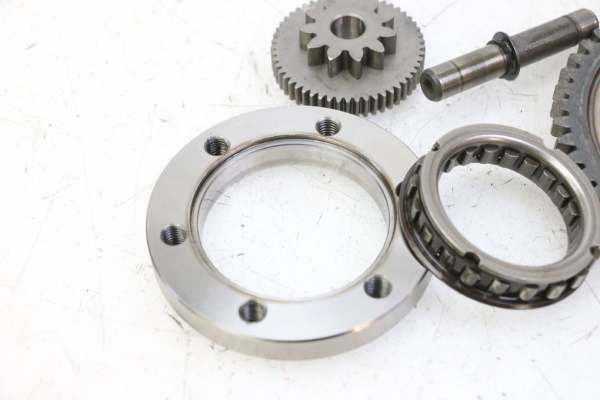 photo de ROUE LIBRE DEMARREUR YAMAHA X-MAX XMAX 250 (2006 - 2009) - Gros plan technique