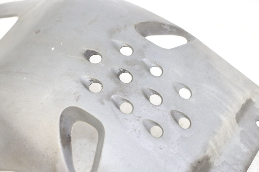 photo de SABOT MOTEUR APRILIA CLASSIC 125 (1995 - 2001) - Gros plan technique