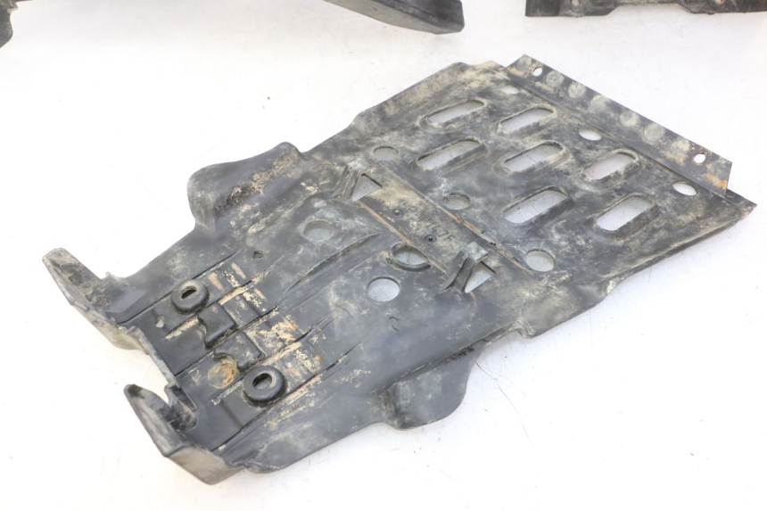 photo de SABOT MOTEUR YAMAHA YFM GRIZZLY 550 (2008 - 2015) - Détails caractéristiques