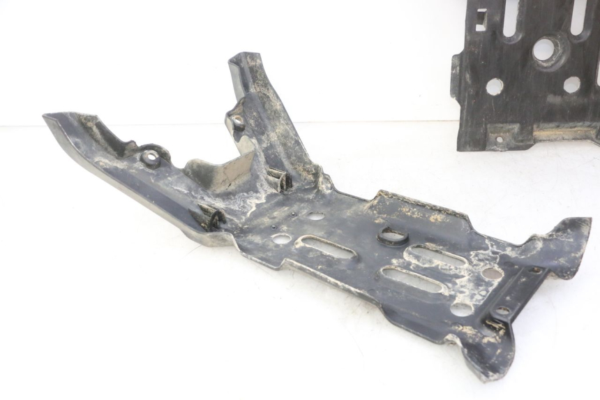 photo de SABOT MOTEUR YAMAHA YFM GRIZZLY 550 (2008 - 2015) - État de surface