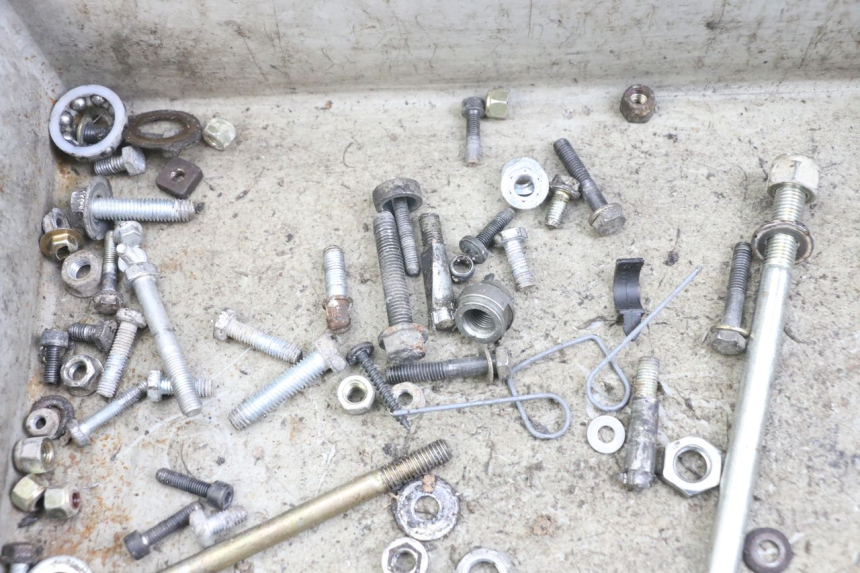 photo de SAC VISSERIE VIS PEUGEOT 103 VOGUE VS2 50 (2004 - 2017) - Autre angle de vue