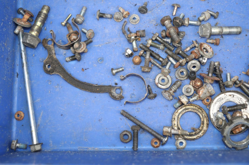 photo de SAC VISSERIE VIS MBK ACTIVE 80 (1991 - 1995) - Zoom état d’usage