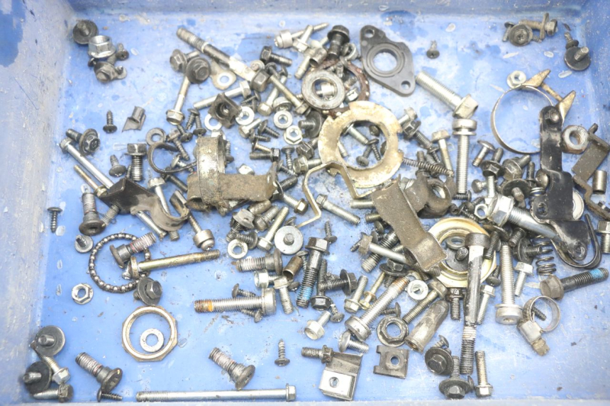 photo de SAC VISSERIE VIS KYMCO AGILITY 16+ 4T 50 (2018 - 2023) - Détail de la pièce