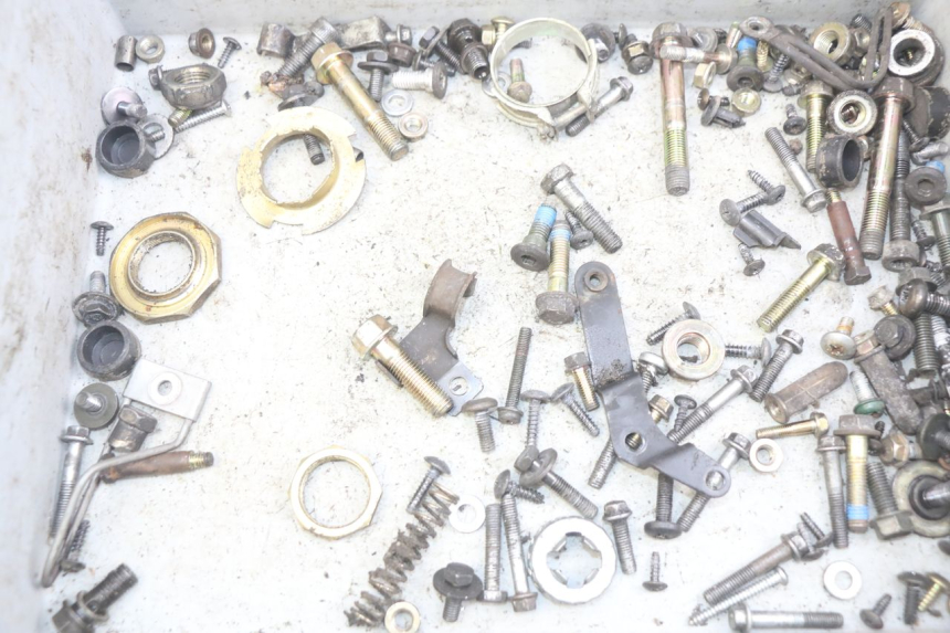 photo de SAC VISSERIE VIS KYMCO AGILITY 4T 50 (2005 - 2018) - Détail de la pièce