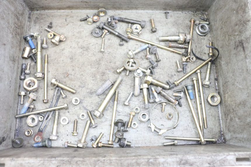 photo de SAC VISSERIE VIS KYMCO AGILITY 4T 50 (2005 - 2018) - Vue principale