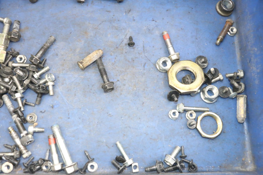 photo de SAC VISSERIE VIS KYMCO AGILITY 4T 50 (2018 - 2022) - Détail de la pièce