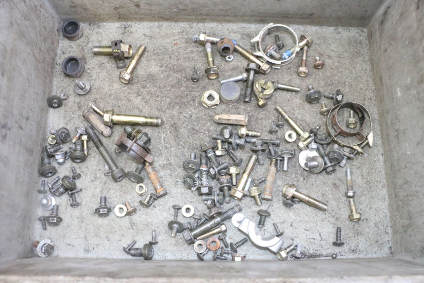 photo de SAC VISSERIE VIS KYMCO AGILITY 4T 50 (2005 - 2018) - Vue principale