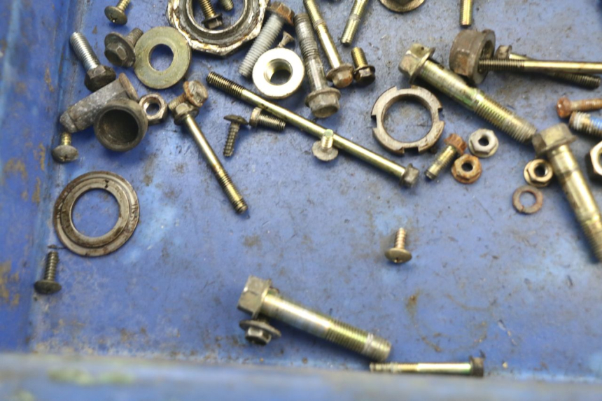 photo de SAC VISSERIE VIS KYMCO AGILITY 125 (2005 - 2010) - Autre angle de vue