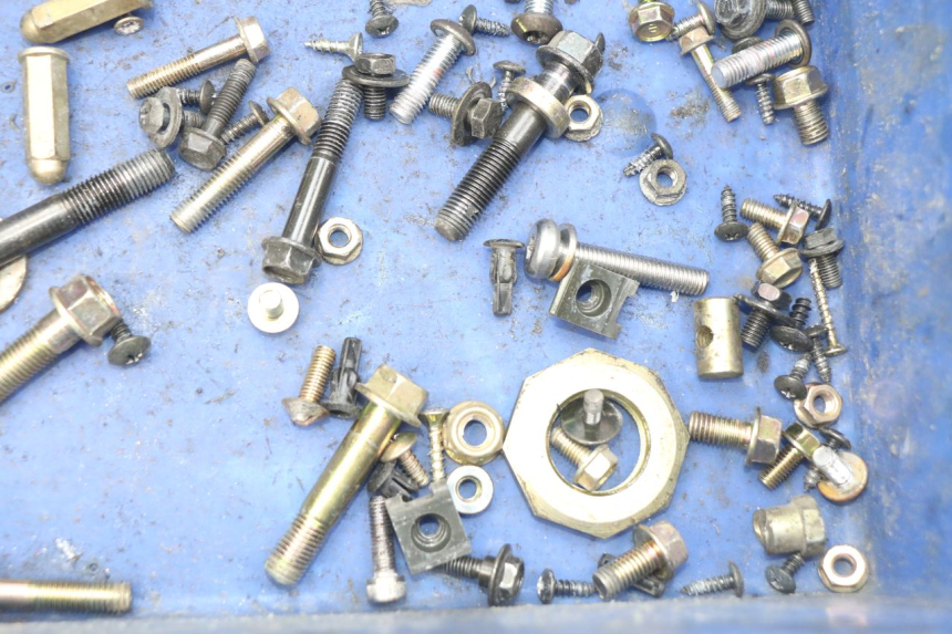 photo de SAC VISSERIE VIS KYMCO AGILITY CITY 2T 50 (2008 - 2016) - Autre angle de vue