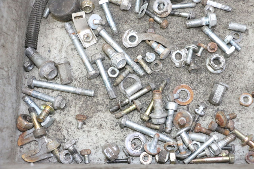 photo de SAC VISSERIE VIS HYOSUNG GV AQUILA 125 (2000 - 2009) - Zoom état d’usage