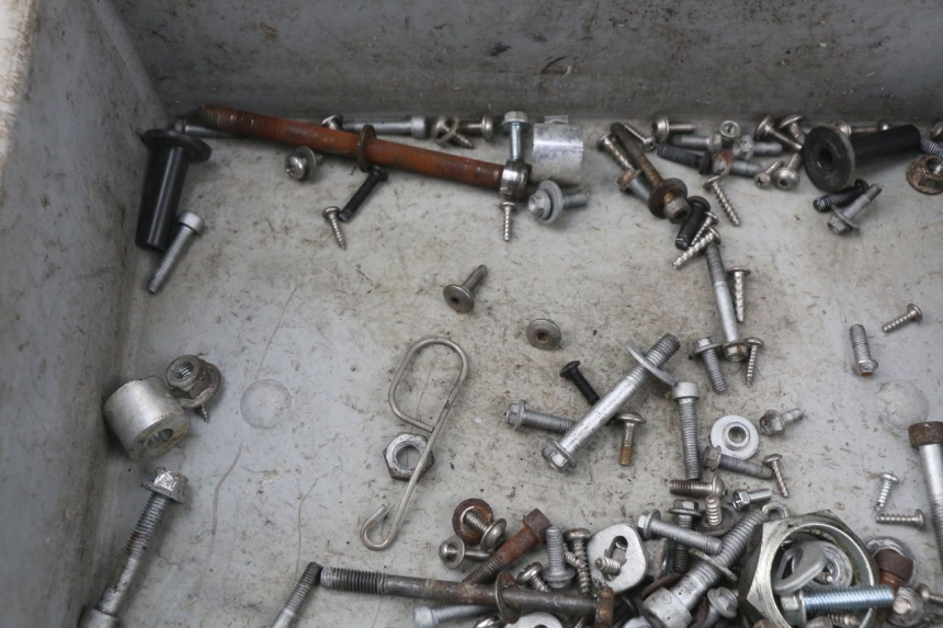 photo de SAC VISSERIE VIS APRILIA ATLANTIC 125 (2003 - 2009) - Gros plan technique