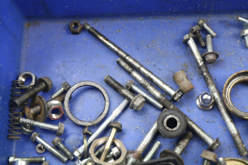 photo de SAC VISSERIE VIS HONDA BALI EX 100 (1996 - 2000) - Détail de la pièce