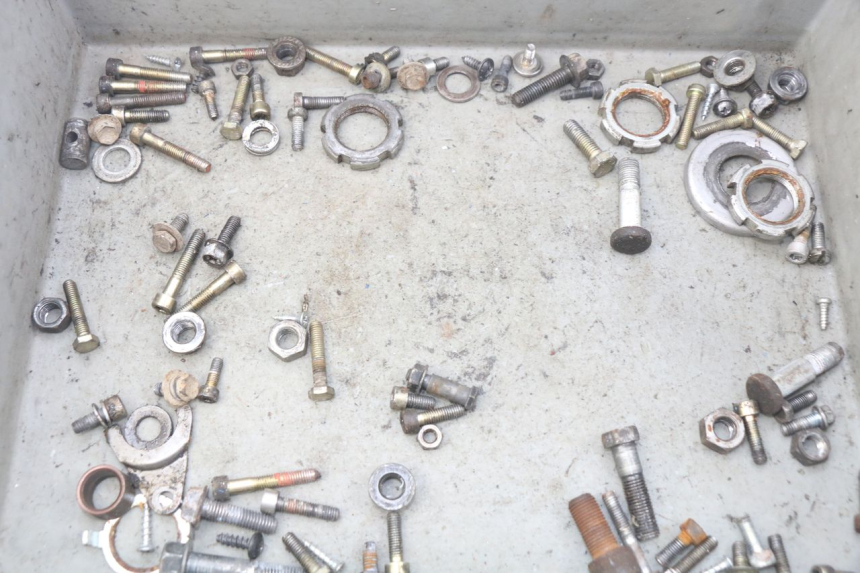 photo de SAC VISSERIE VIS MBK BOOSTER SPIRIT 50 (2004 - 2017) - Détail de la pièce