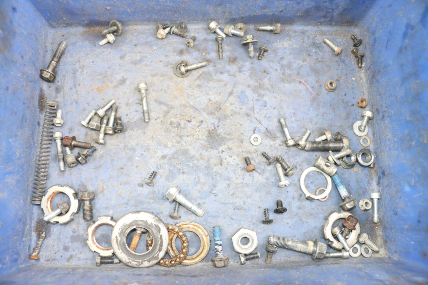 photo de SAC VISSERIE VIS MBK BOOSTER SPIRIT 50 (2004 - 2017) - Vue principale