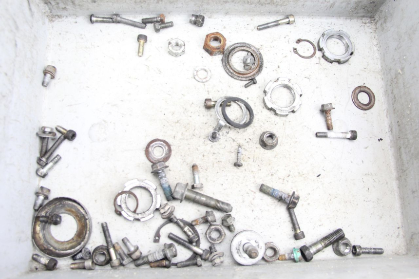 photo de SAC VISSERIE VIS MBK BOOSTER SPIRIT NAKED 50 (2004 - 2017) - Vue principale