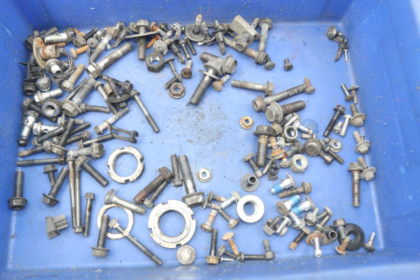 photo de SAC VISSERIE VIS SUZUKI BURGMAN 125 (2007 - 2014) - Vue principale